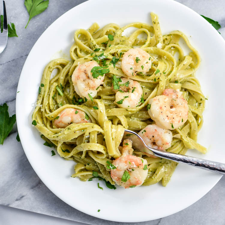 Pesto shrimp pasta